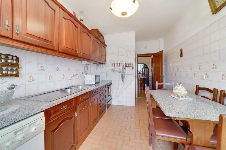 Apartamento T3 para Venda em Almargem do Bispo, Pêro Pinheiro e Montelavar Foto 3