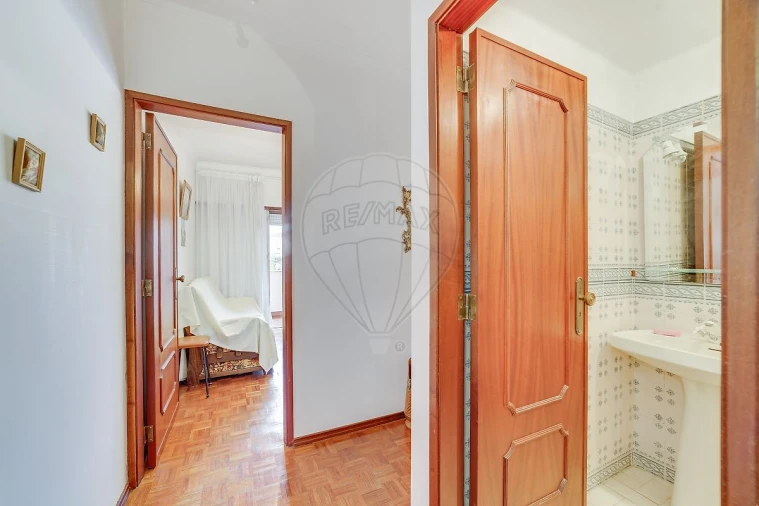 Apartamento T3 para Venda em Almargem do Bispo, Pêro Pinheiro e Montelavar Foto 11