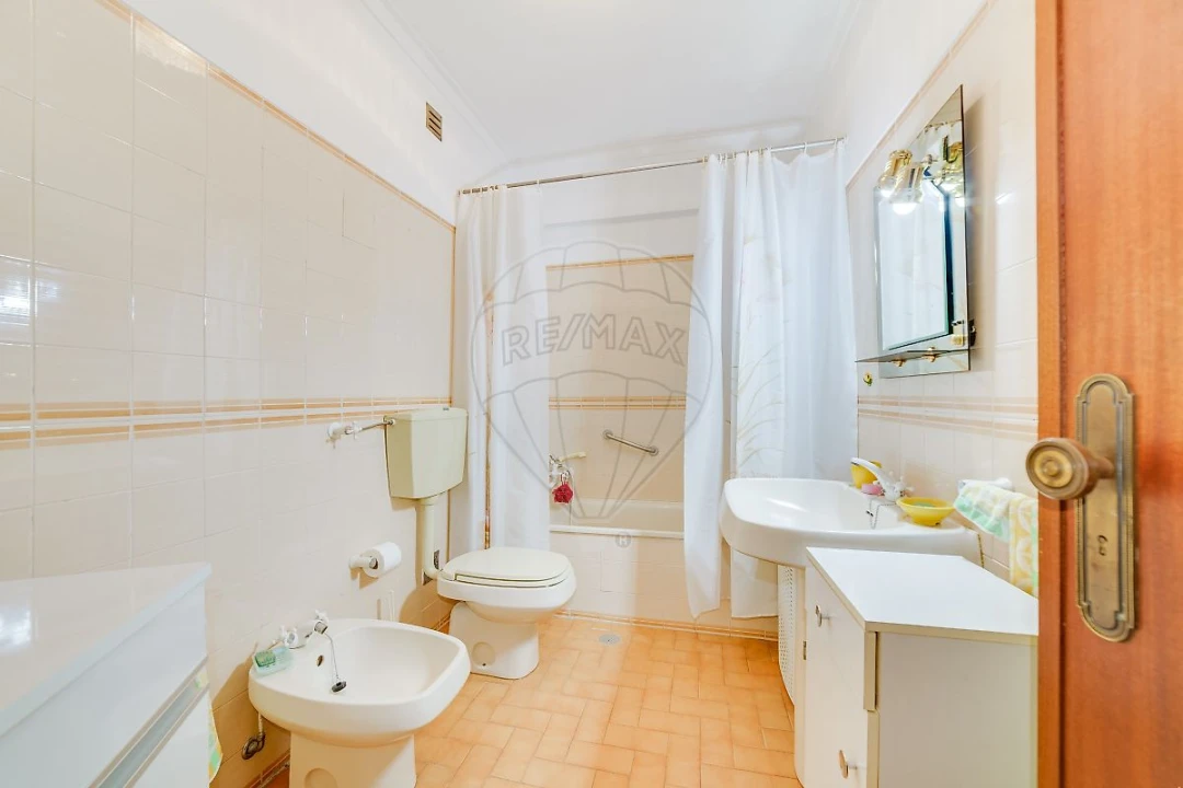 Apartamento T3 para Venda em Almargem do Bispo, Pêro Pinheiro e Montelavar Foto 12