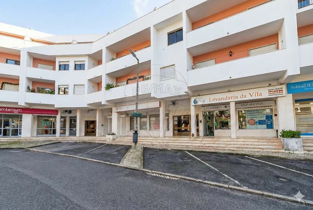 Apartamento T3 para Venda em Almargem do Bispo, Pêro Pinheiro e Montelavar Foto 1