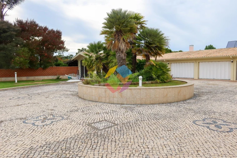 Moradia T5 para Venda em Ovar, São João, Arada e São Vicente de Pereira Jusã Foto 5