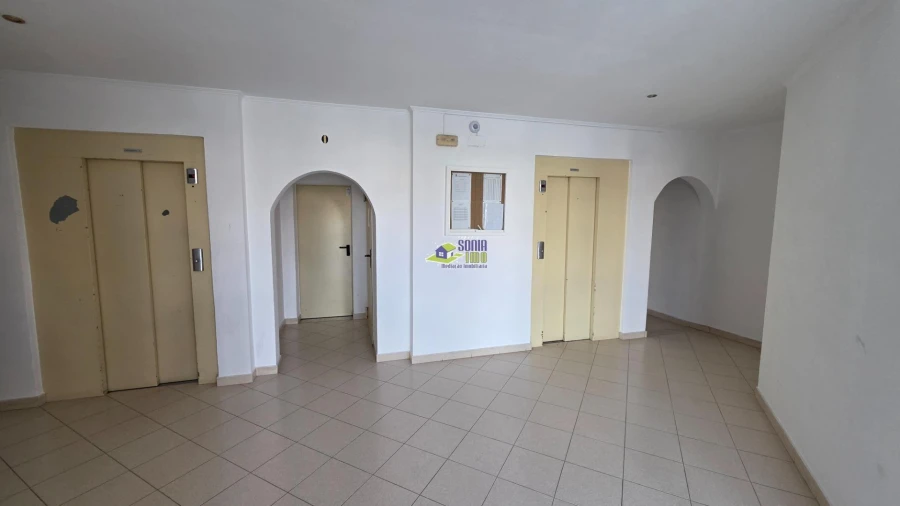 Apartamento T1 para Venda em Armação de Pera Foto 35