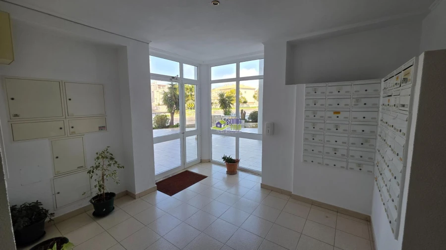 Apartamento T1 para Venda em Armação de Pera Foto 36