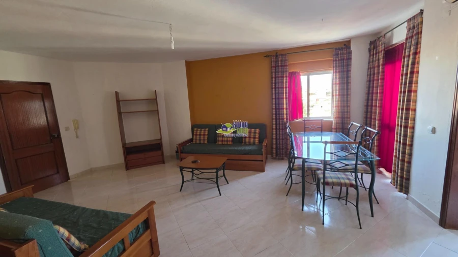 Apartamento T1 para Venda em Armação de Pera Foto 4