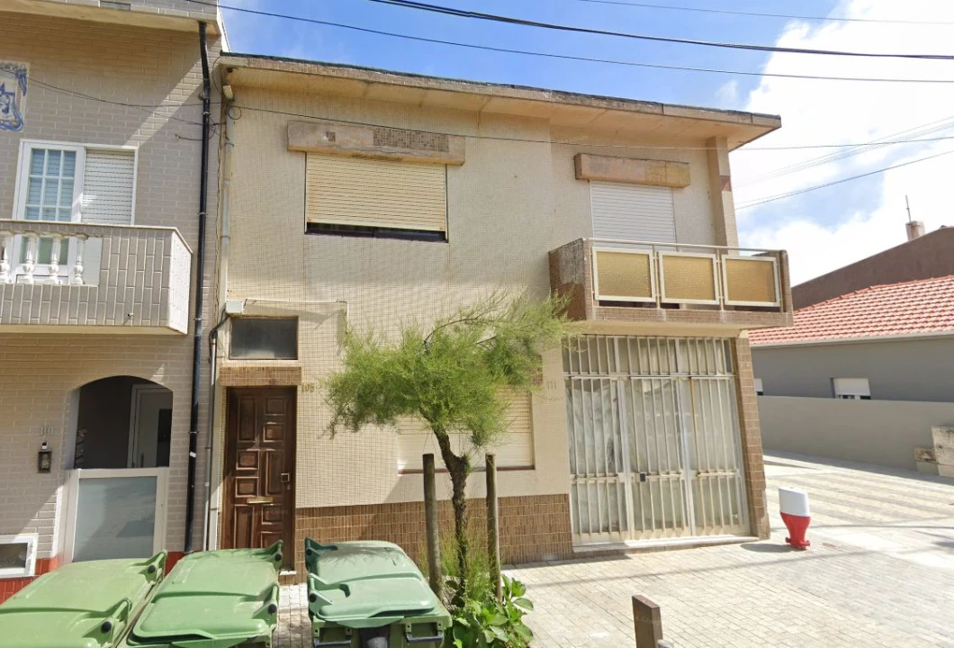 Apartamento T2 para Venda em Espinho Foto 3