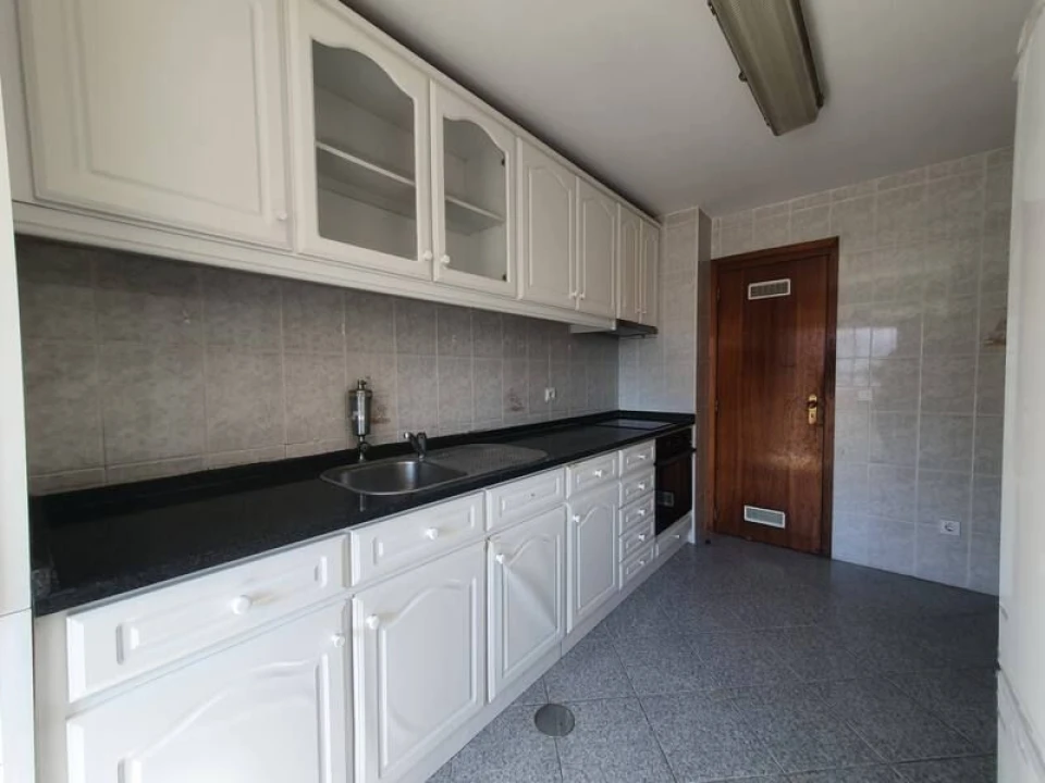 Apartamento T3 para Venda em Rio Tinto Foto 14