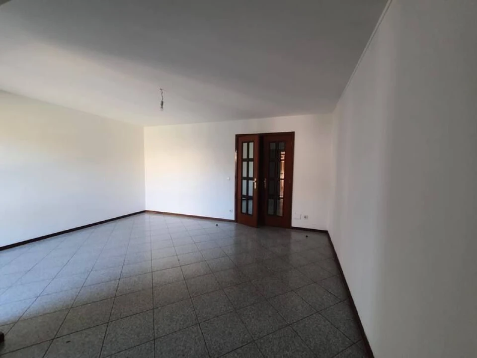 Apartamento T3 para Venda em Rio Tinto Foto 4