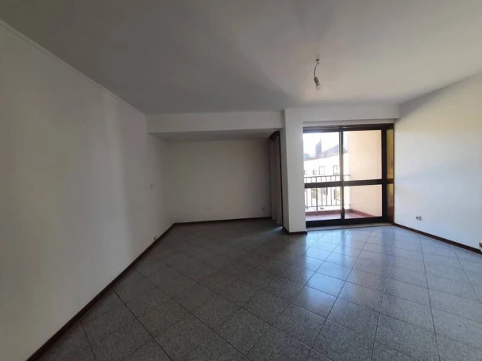 Apartamento T3 para Venda em Rio Tinto Foto 5