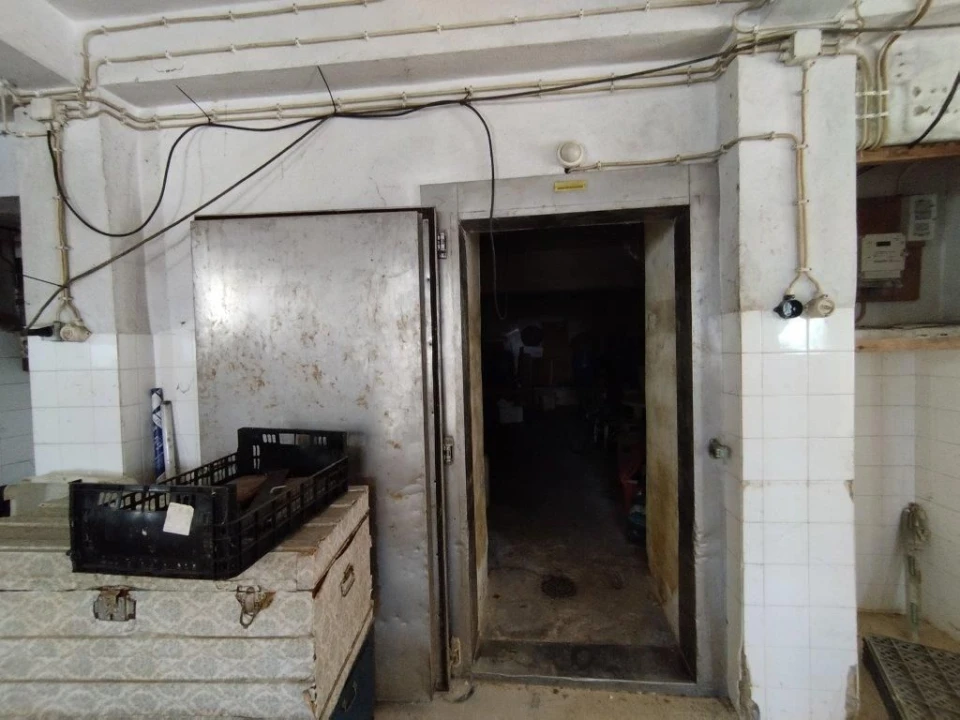 Armazém para Venda em Amendoa Foto 8