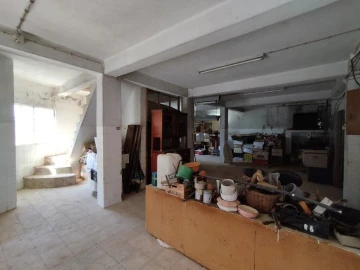 Armazém para Venda em Amendoa