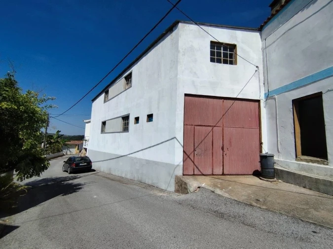Armazém para Venda em Amendoa Foto 1
