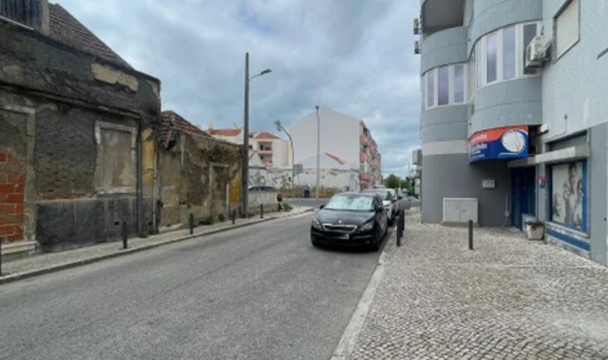 Garagem para Venda em Barreiro e Lavradio Foto 16