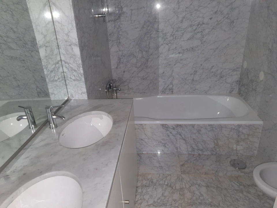 Apartamento T4 para Venda em Oliveira do Douro Foto 11