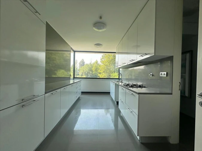 Apartamento T4 para Venda em Oliveira do Douro Foto 4