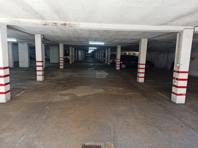 Garagem para Venda em Fânzeres e São Pedro da Cova Foto 3