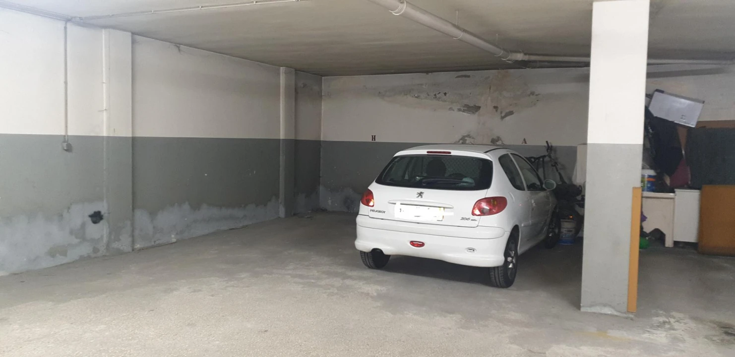 Apartamento T2 para Venda em Grijó e Sermonde Foto 10