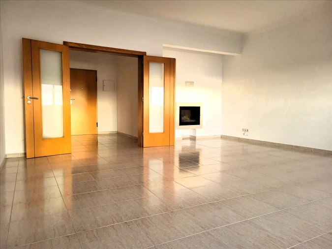 Apartamento T2 para Venda em Azambuja Foto 4