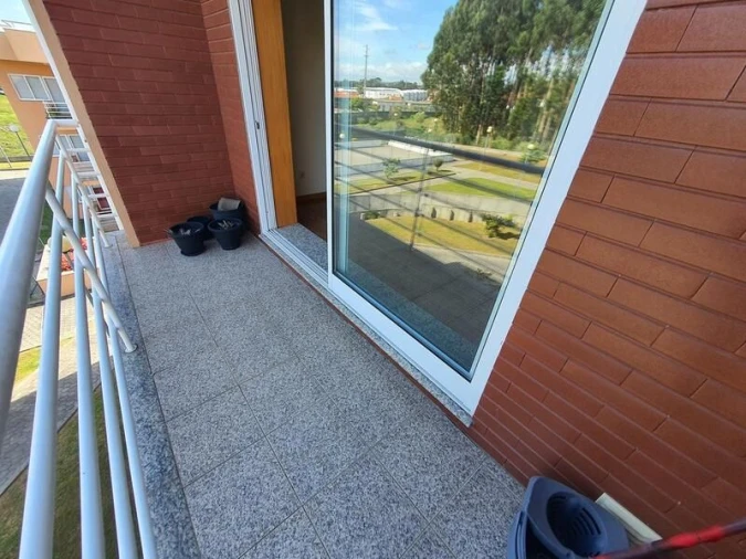 Apartamento T2 para Venda em Canelas Foto 12