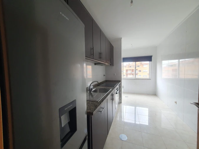 Apartamento T2 para Venda em Canelas Foto 6