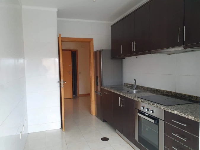 Apartamento T2 para Venda em Canelas Foto 7