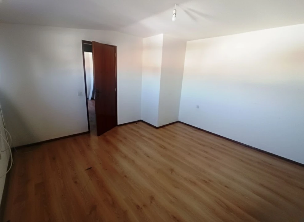 Apartamento T2 para Venda em Rio Tinto Foto 7