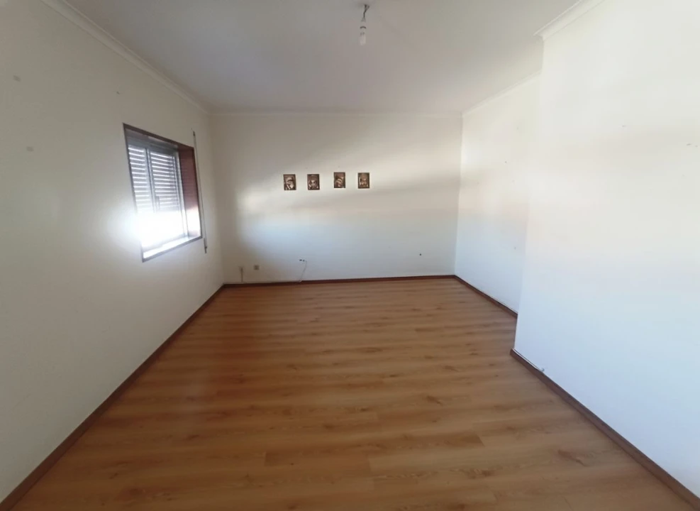Apartamento T2 para Venda em Rio Tinto Foto 2