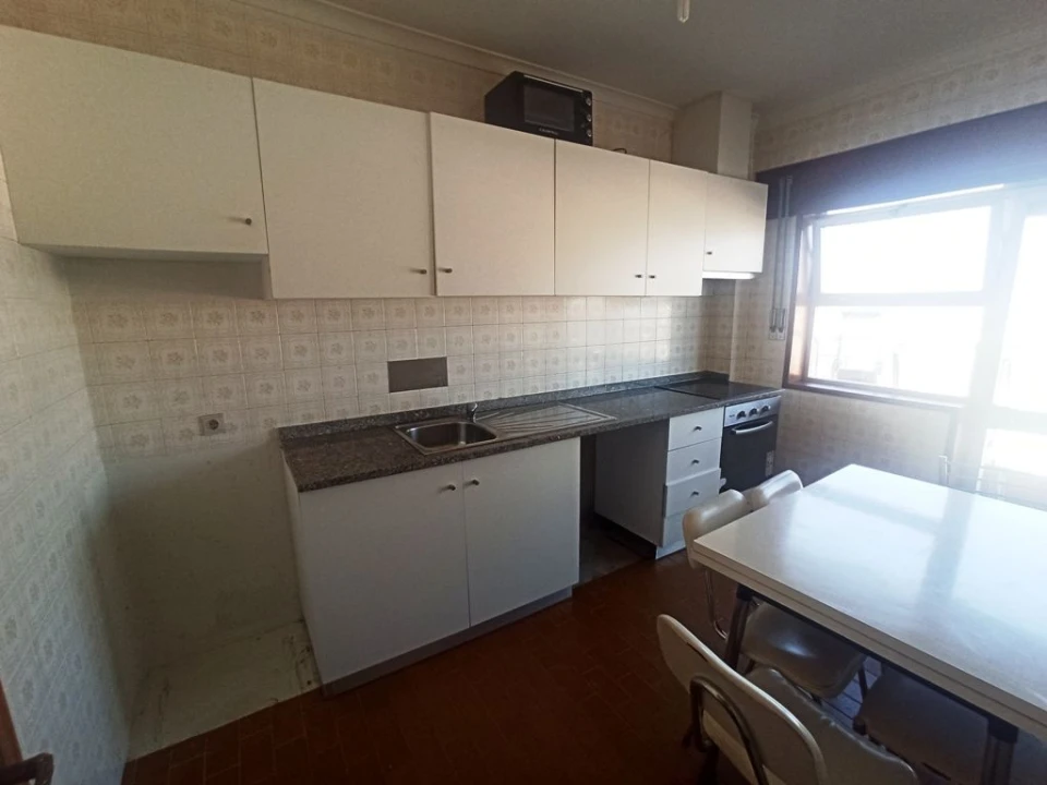 Apartamento T2 para Venda em Rio Tinto Foto 5