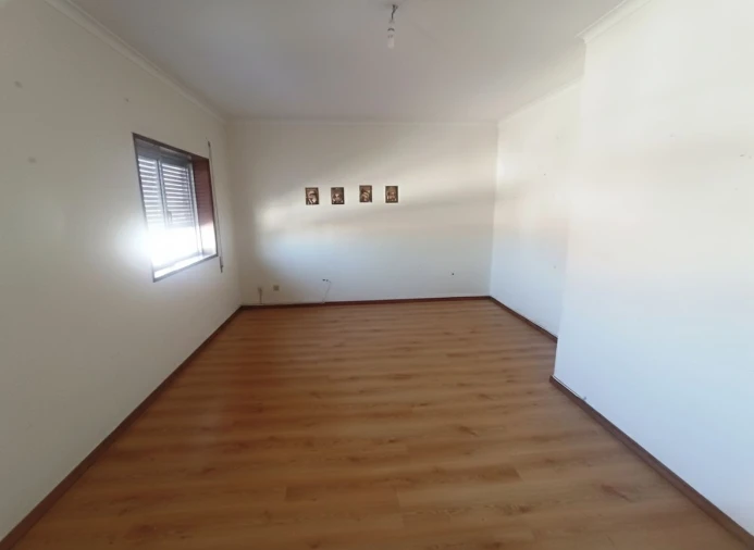 Apartamento T2 para Venda em Rio Tinto Foto 2