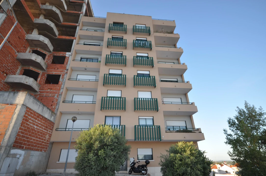 Apartamento T2 para Venda em Alenquer (Santo Estêvão e Triana) Foto 1