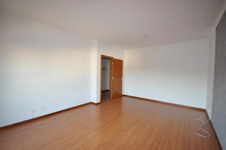 Apartamento T2 para Venda em Alenquer (Santo Estêvão e Triana) Foto 4