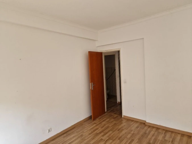 Apartamento T3 para Venda em Rio de Mouro Foto 9