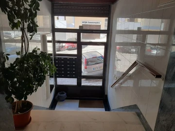Apartamento T1 para Venda em Queluz e Belas