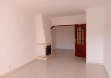 Apartamento T1 para Venda em Queluz e Belas