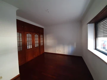 Apartamento T1 para Venda em Queluz e Belas