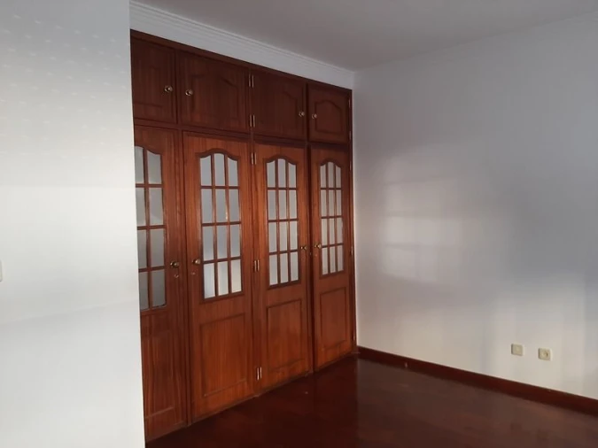 Apartamento T1 para Venda em Queluz e Belas Foto 8