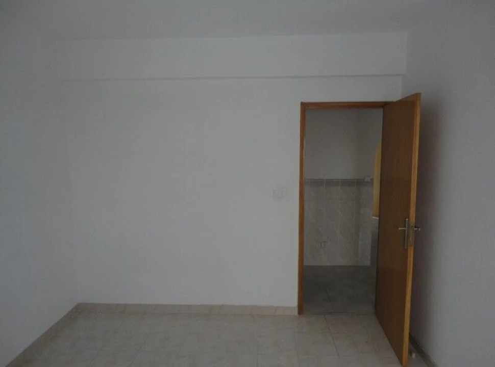 Apartamento T2 para Venda em Rio de Mouro Foto 9