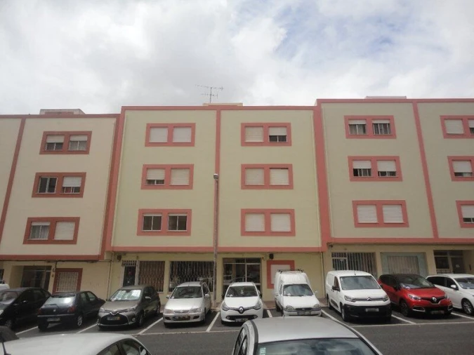 Apartamento T2 para Venda em Rio de Mouro Foto 17