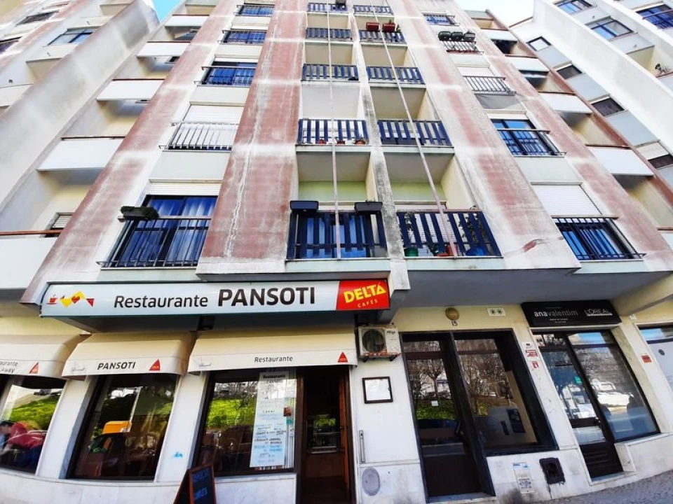 Apartamento T3 para Venda em Rio de Mouro Foto 1