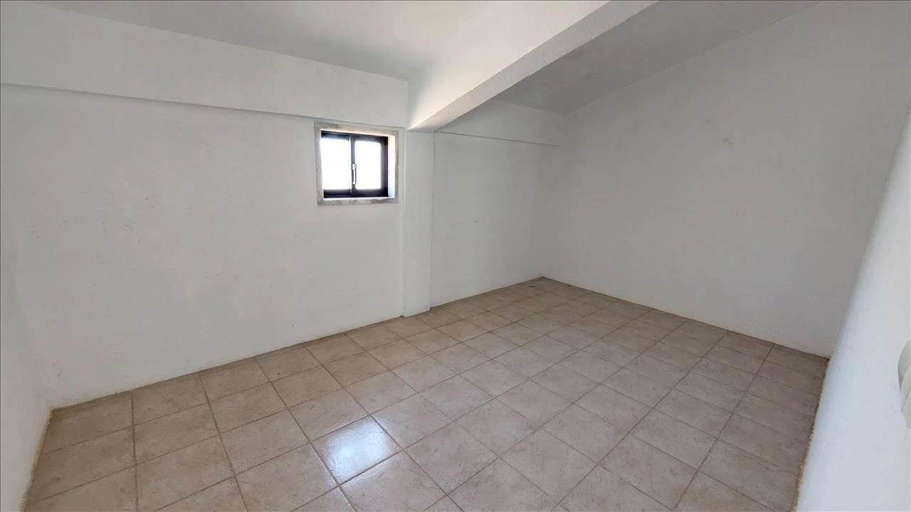 Apartamento T3 para Venda em Rio de Mouro Foto 5
