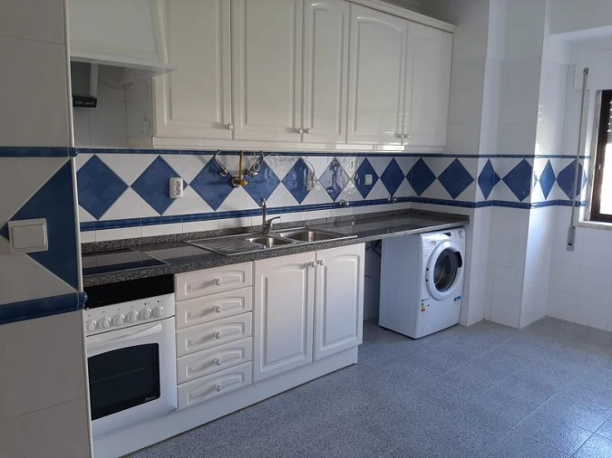 Apartamento T3 para Venda em Rio de Mouro Foto 5