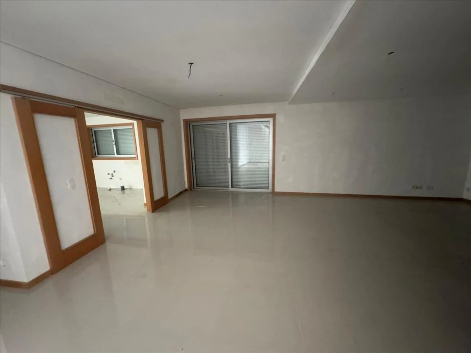 Moradia T3 para Venda em Mozelos Foto 4