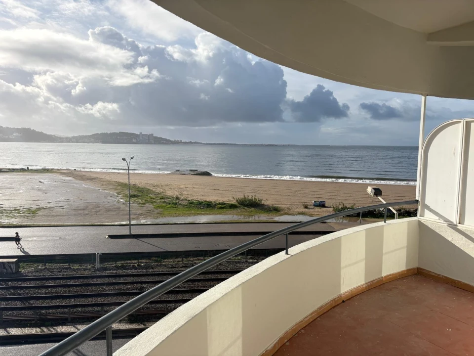 Apartamento T5 para Venda em Oeiras e São Julião da Barra, Paço de Arcos e Caxias Foto 3