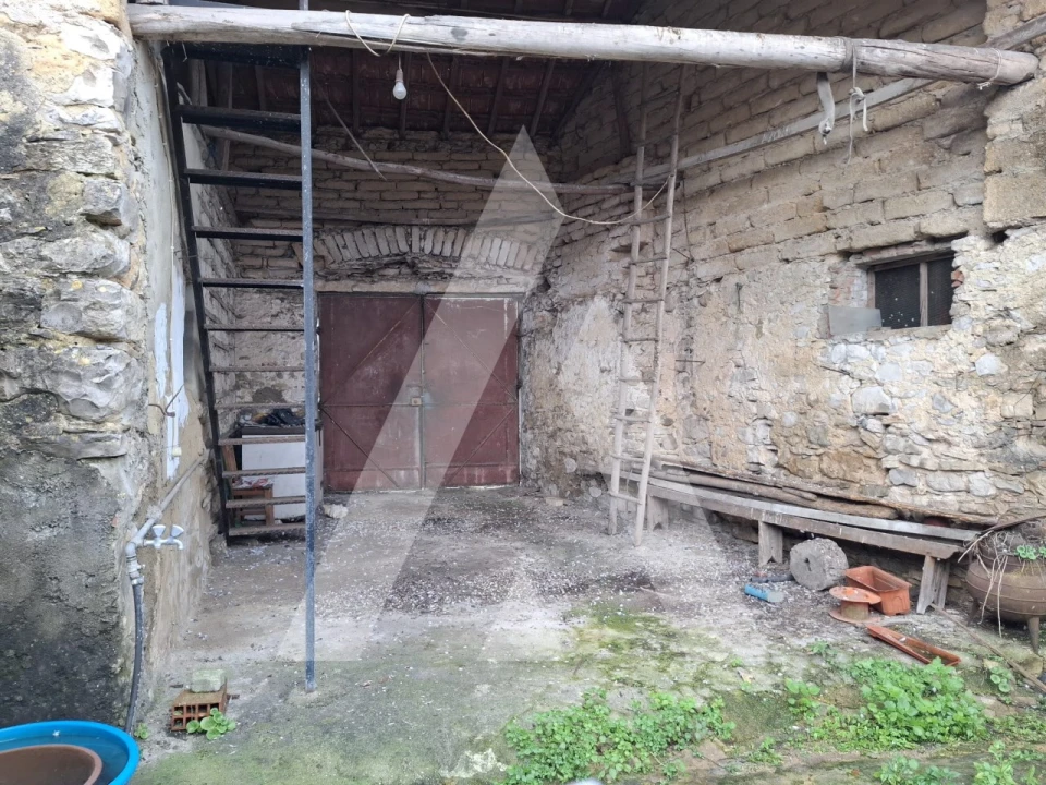 Moradia T2 para Venda em Ourentã Foto 6