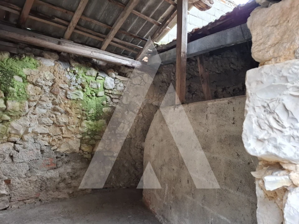 Moradia T2 para Venda em Ourentã Foto 18