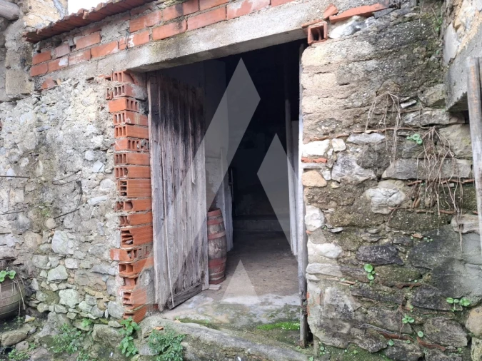 Moradia T2 para Venda em Ourentã Foto 14