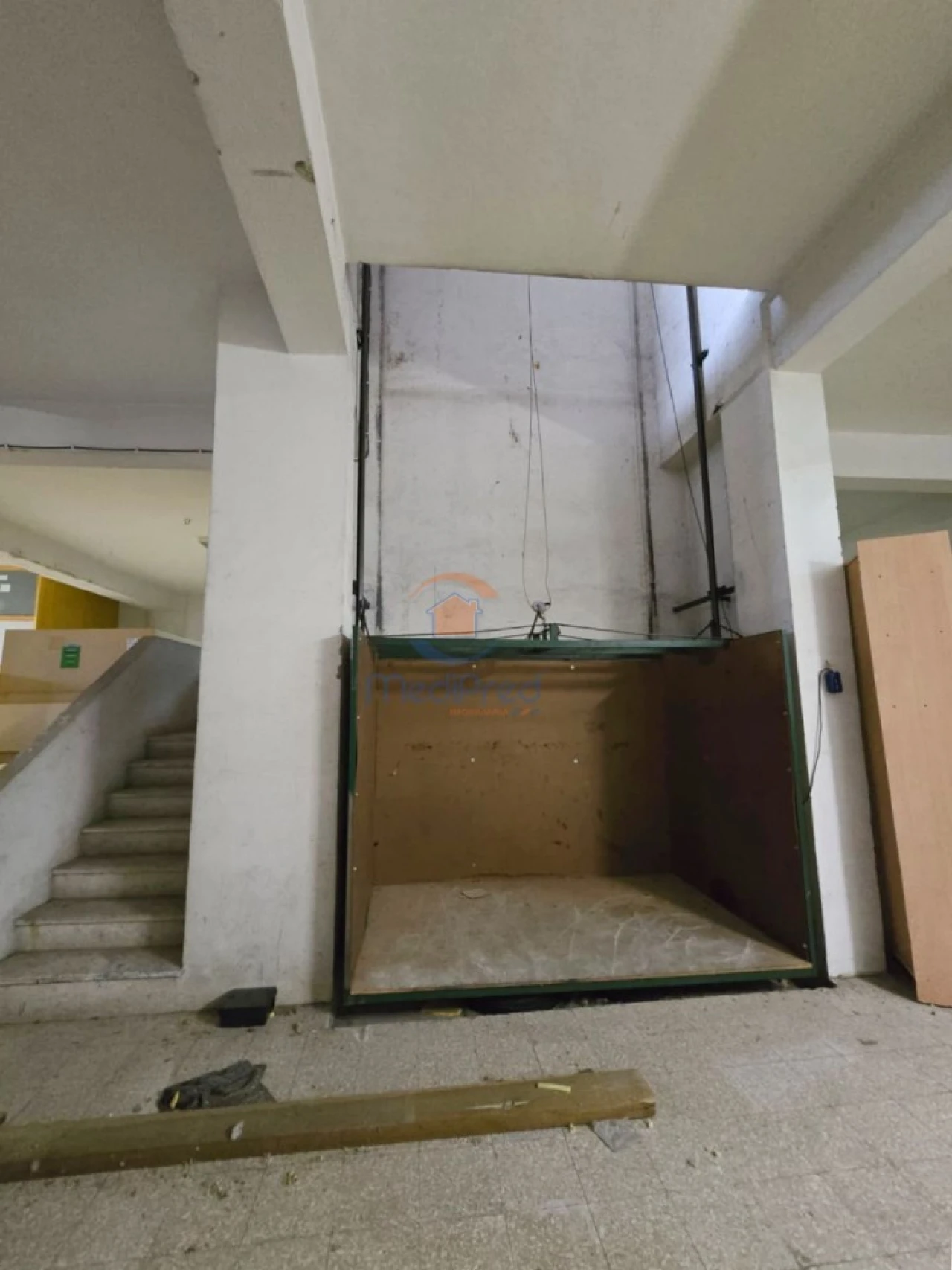 Armazém para Venda em Ramada e Caneças Foto 7