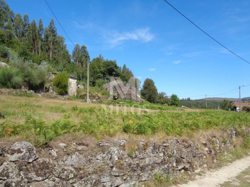 Moradia T3 para Venda em Padornelo Foto 3