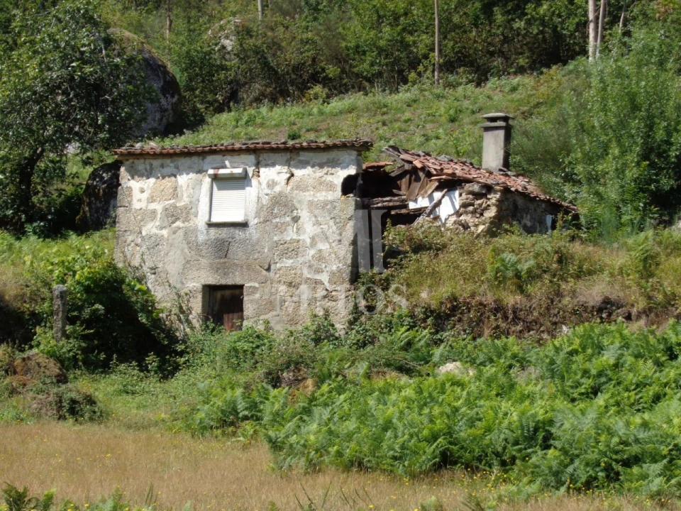 Moradia T3 para Venda em Padornelo Foto 5