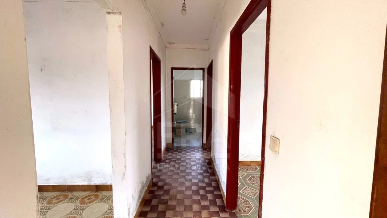 Moradia T3 para Venda em Antas Foto 6