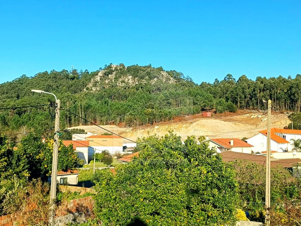 Moradia T3 para Venda em Antas Foto 15